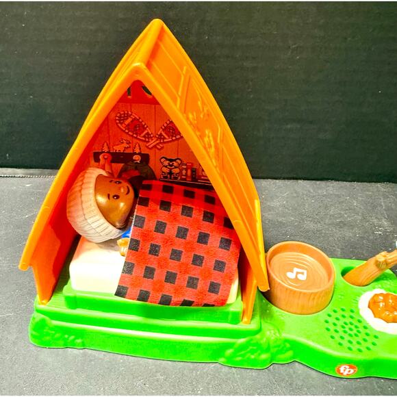 Fisher Price Little People Cabin Toddler Playset w/ Camp Fire Light complete - Picture 5 of 5